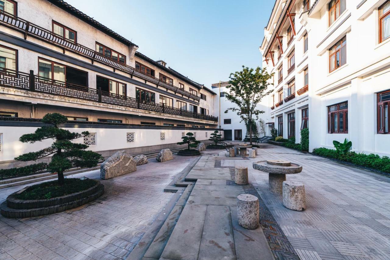 Atour Hotel Haining Leather City South Gate Exterior photo
